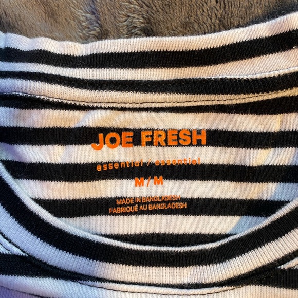 White and black stripes long sleeve - Picture 2 of 2